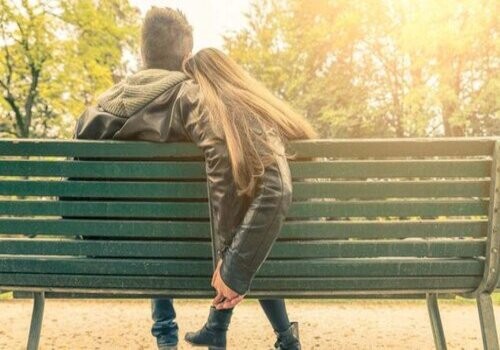 是否可以拍卖担保人夫妻共同财产